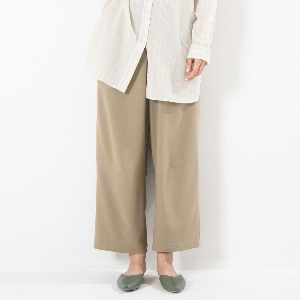 FONTLAB スムースポンチタックワイドパンツ