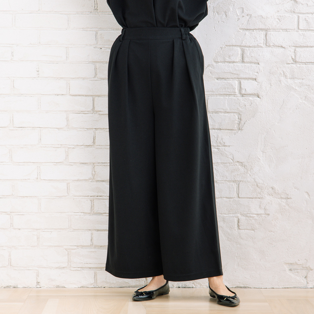 FONTLAB キーネックカットソー×ワイドタックパンツセットアップ18