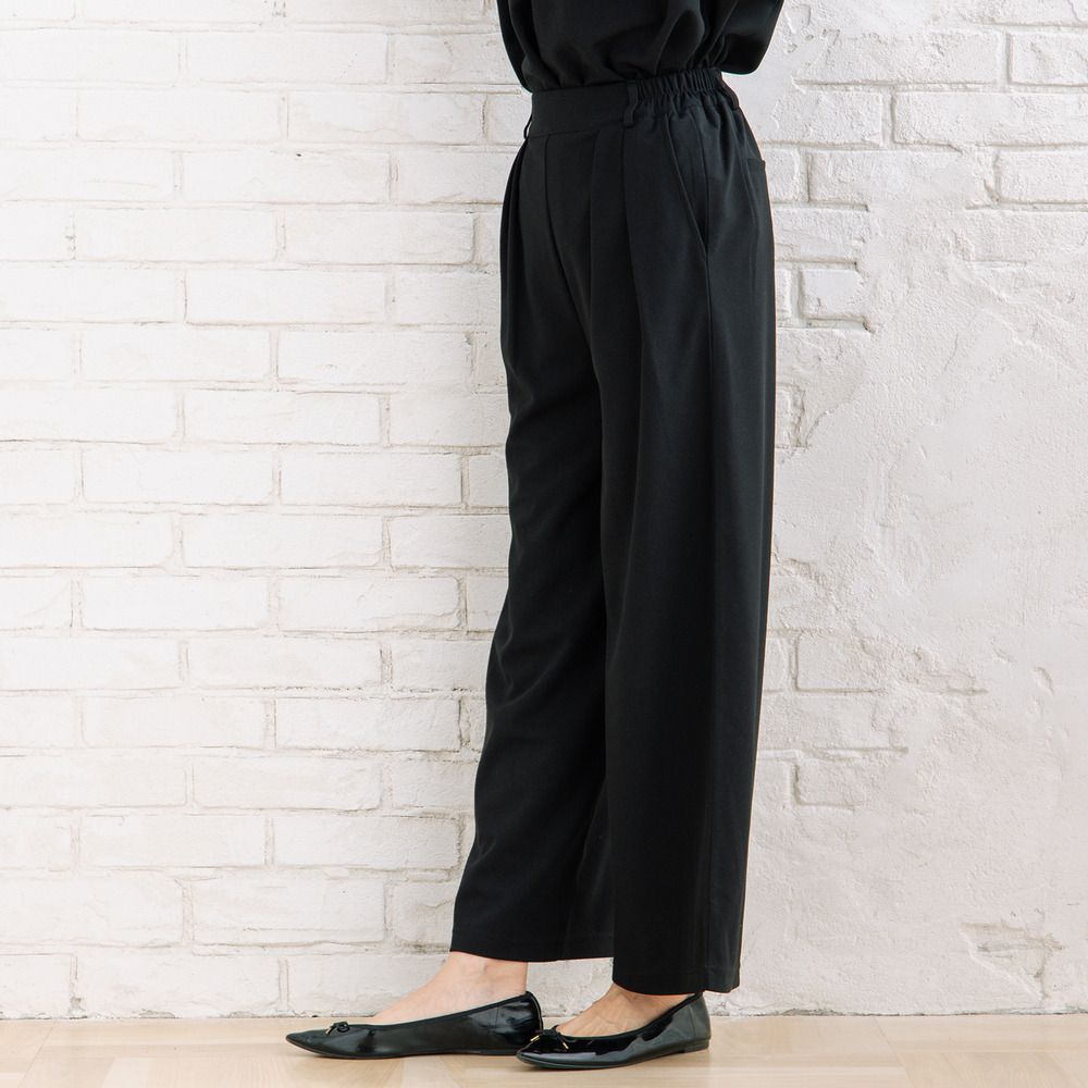 FONTLAB キーネックカットソー×ワイドタックパンツセットアップ19