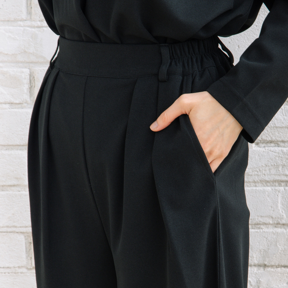 FONTLAB キーネックカットソー×ワイドタックパンツセットアップ21