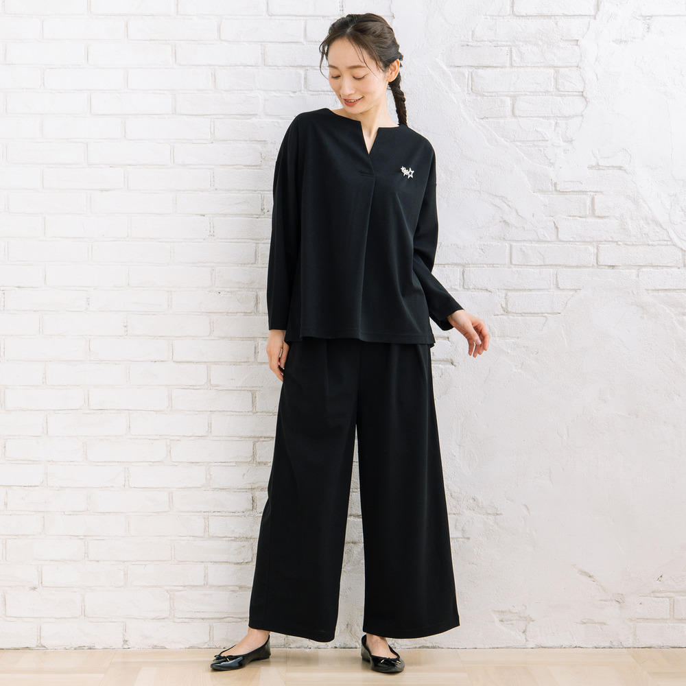 FONTLAB キーネックカットソー×ワイドタックパンツセットアップ1