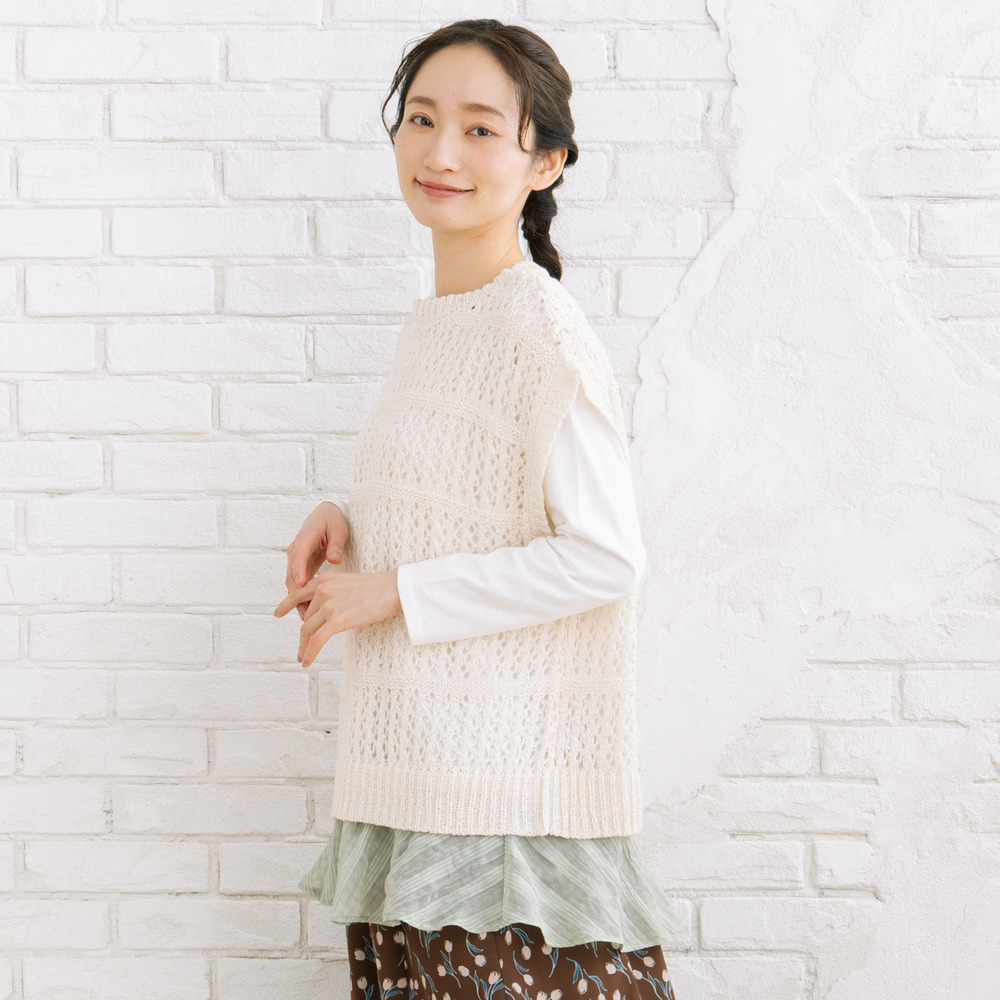 FONTLAB テープヤーンニットベスト×チェックフリルヘムインナーアンサンブル1