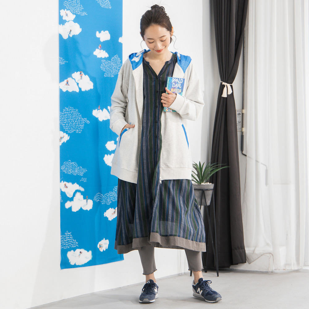 Bleu tango マチルダプリント裏毛ジップフーディ4