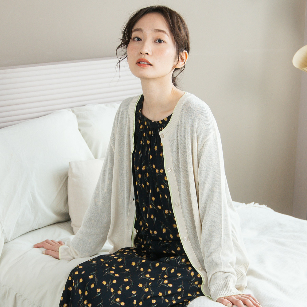 FONTLAB 配色シアークルーネックカーディガン