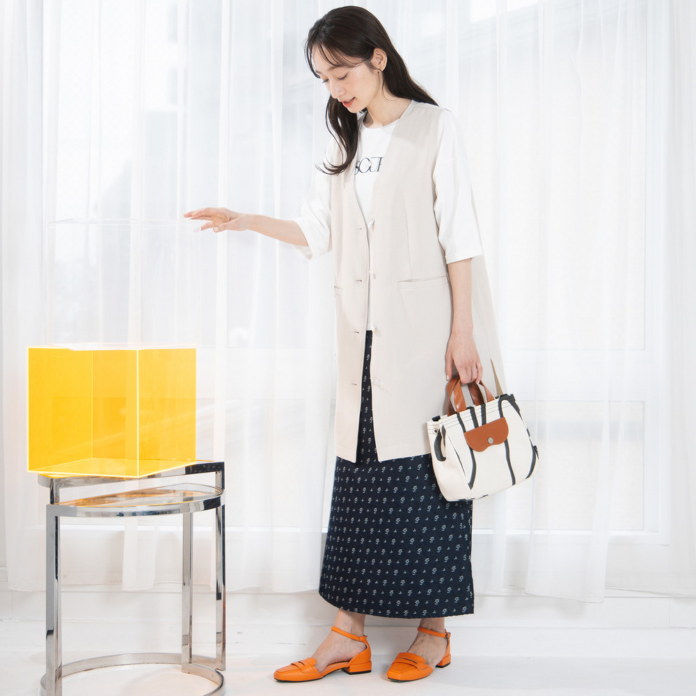 FONTLAB ナチュラルストレッチノーカラーロングジレ1