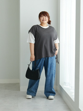 ワッフル風ベスト & ゆるTシャツ アンサンブル
