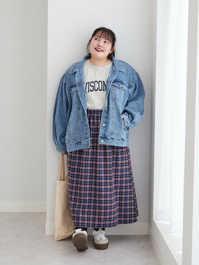ビッグシルエットデニムジャケットコーデ