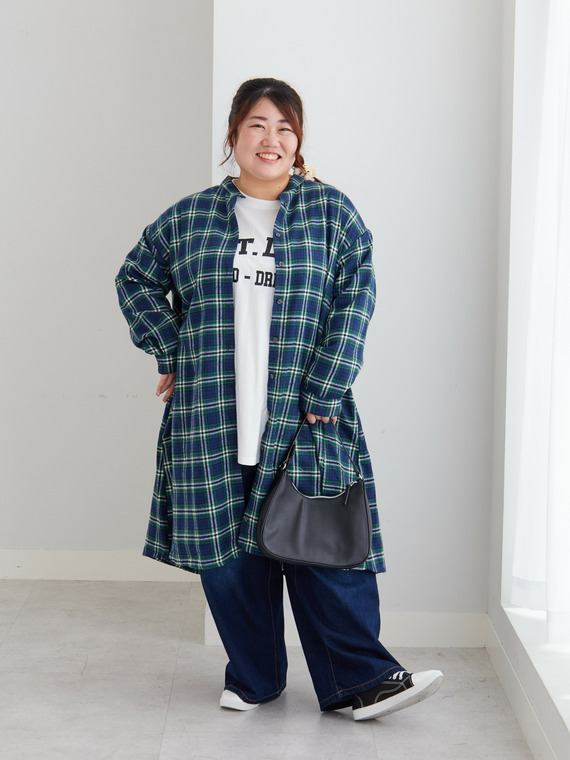 細魅せチェックシャツワンピースコーデ