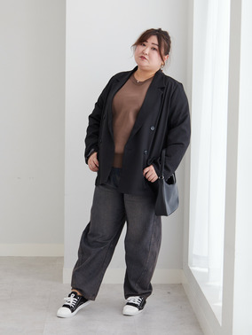 ダブルジャケットとぽわん袖ニットで作るきれいめカジュアル