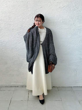 カーディガンコーデ