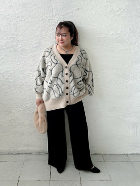 シャギーニットカーディガンコーデ