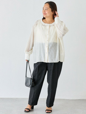 シアーフロッキードットブラウスコーデ