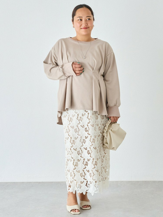 ウエストタック ライトスウェットプルオーバーコーデ