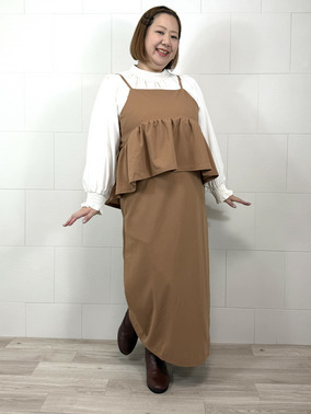 ペプラムキャミソールワンピースコーデ
