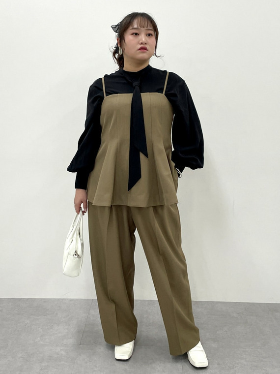 キャミソールビスチェセットアップコーデ