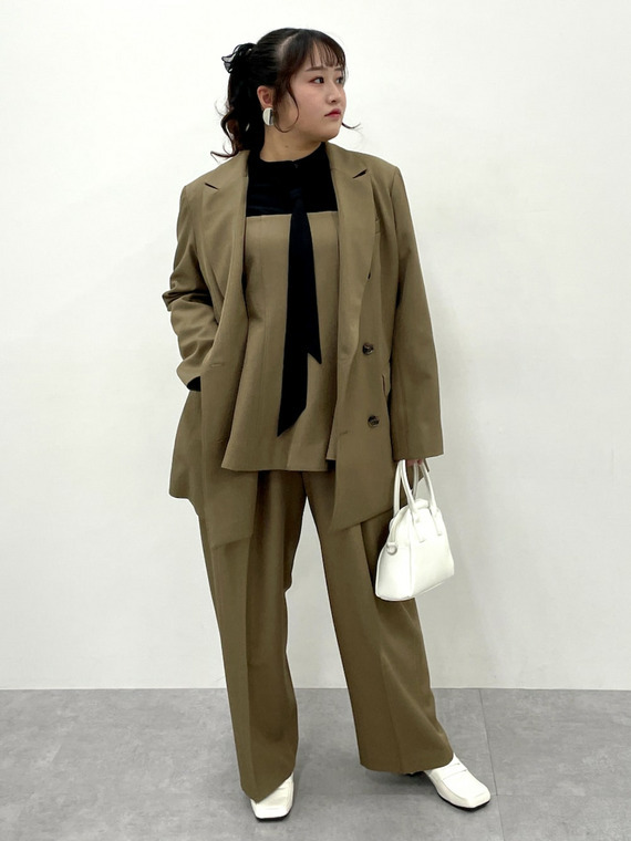 キャミソールビスチェセットアップコーデ