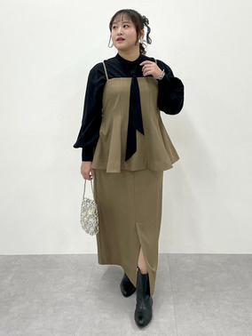 キャミソールビスチェコーデ