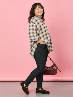 バンドカラーゆるシャツコーデ