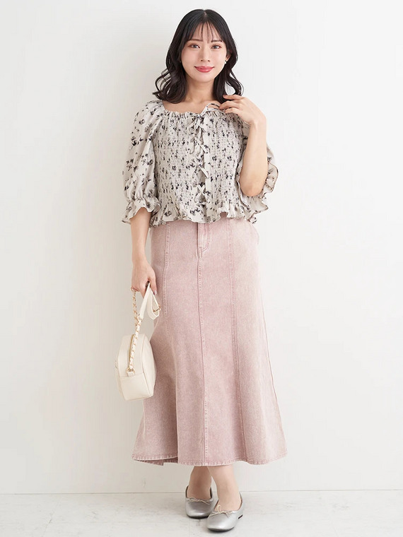 ぽっちゃりさん向け大人フェミニンな休日ショッピングコーデ