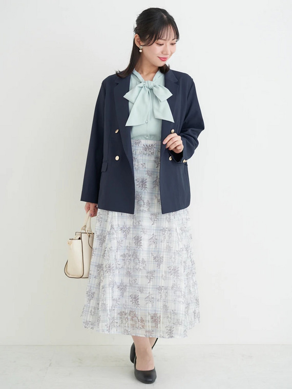 ぽっちゃりさん向け春のきちんと通勤コーデ