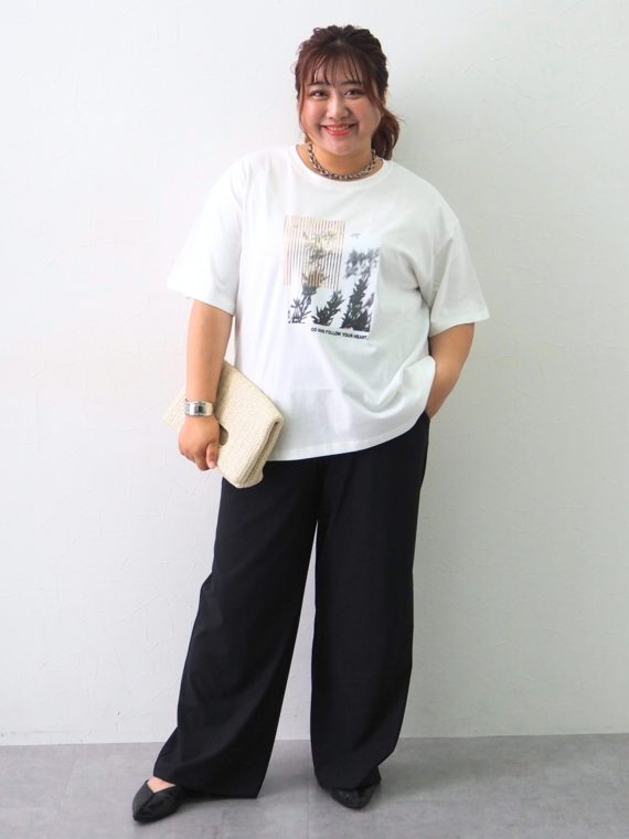 モノクロプリントTシャツ　コーデ