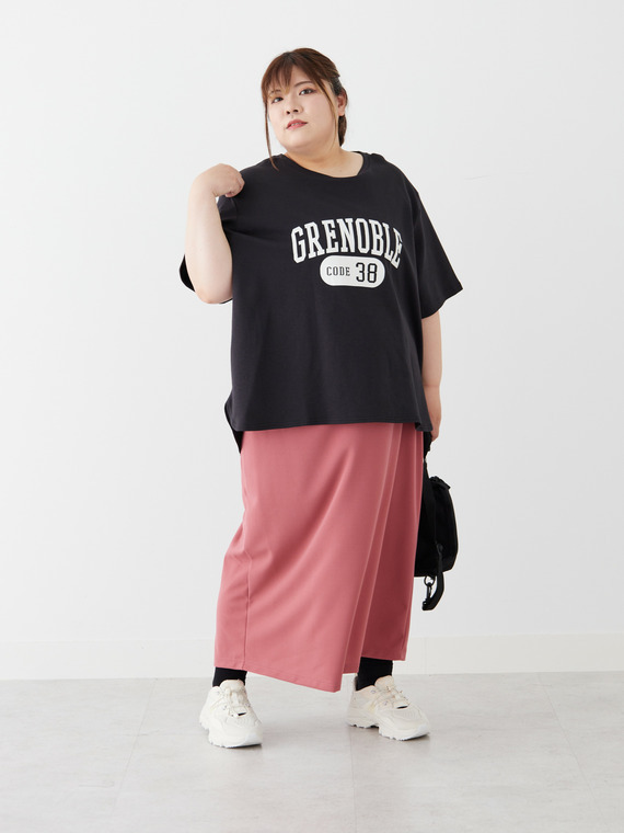 【ハッピーさらりん】 カレッジプリント 裾ラウンド Tシャツ