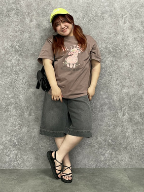 Tシャツ　ハーフデニムパンツ　ジェイヴィス