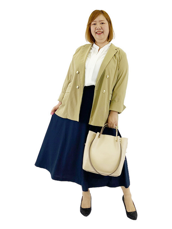 骨格ストレートぽっちゃりさんにおすすめのジャケット×スカートコーデ