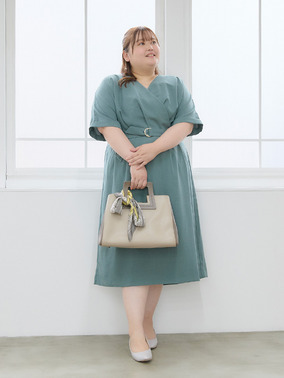 "体感マイナス5度！ 夏の通勤スタイル（内勤系） "