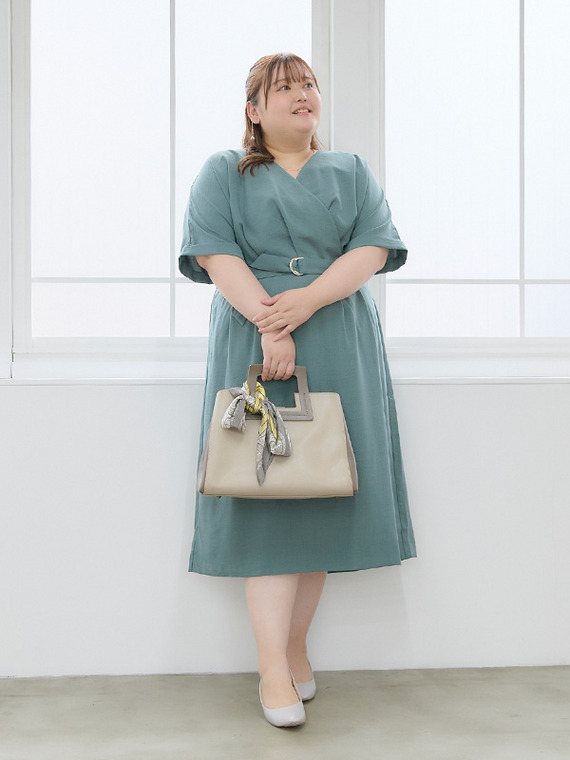 "体感マイナス5度！ 夏の通勤スタイル（内勤系） "