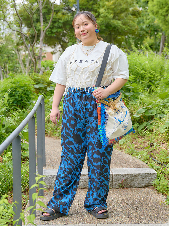 "ぽっちゃり女子の夏フェスコーデ 推しカラー「ブルー」"