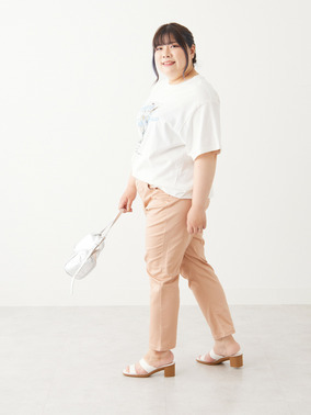 4種類から選べる 着映えトレンド ロゴTシャツ