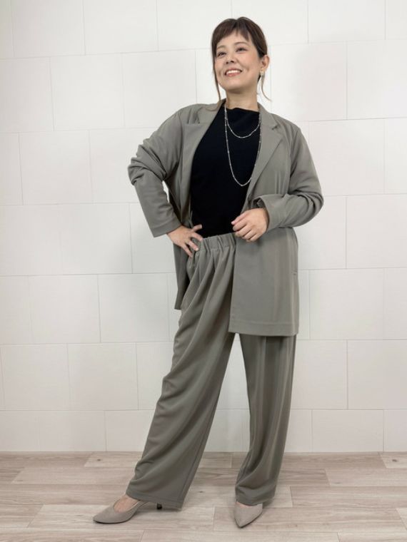 オフィス向けセットアップコーデ